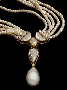 Reza, Natural Pearl Necklace