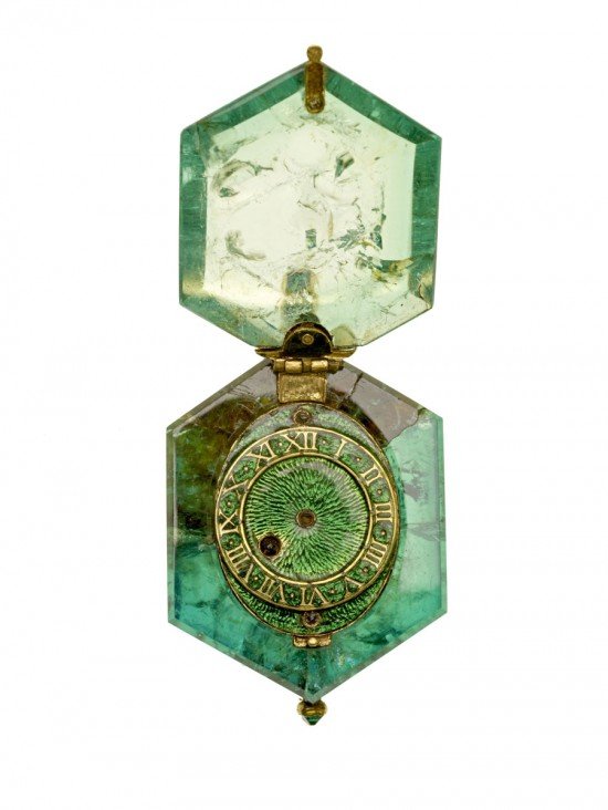 Emerald Watch open