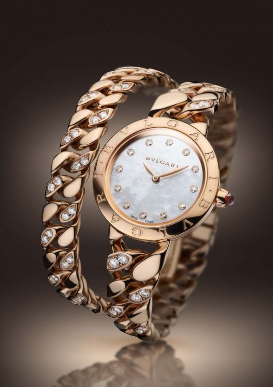 Браслет-часы "Bulgari Catene" из розового золота с швейцарским кварцевым механизмом "Calibre B046", созданным специально для итальянского ювелирного дома.