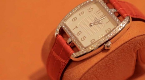 Часы Hermès', новая модель Cape Cod теперь доступна в серебре, это не является диковинкой, но очень немногие часы сделаны из серебра