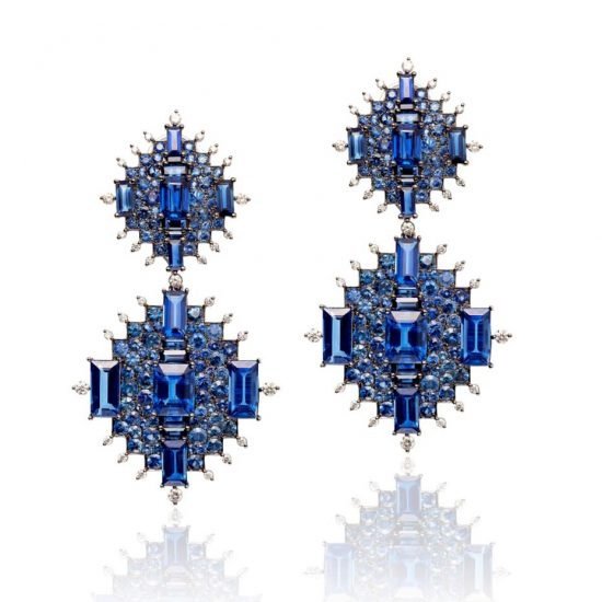 Отсоединяемые и трансформируемые серьги с кианитами, синими сапфирами и бриллиантами от Nam Cho получили первый приз Couture Awards в Лас Вегасе
