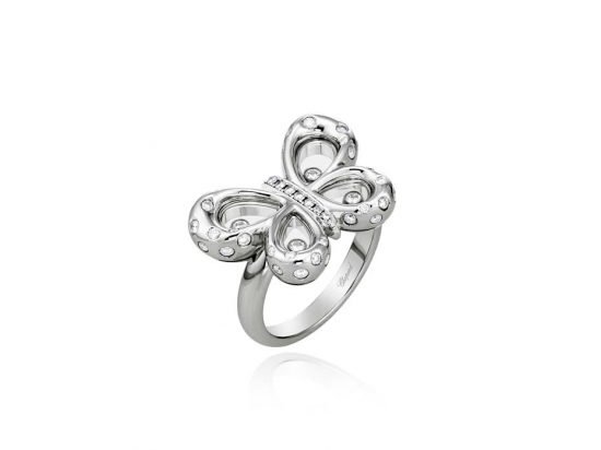 Кольцо Chopard Happy Diamonds Butterflies, сделанное из белого золота, инкрустированное бриллиантами.