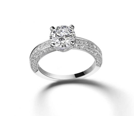 Помолвочное кольцо с бриллиантом от Chopard