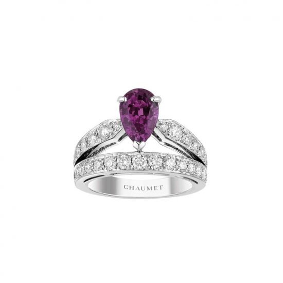 Помолвочное кольцо Chaumet пурпурным сапфиром