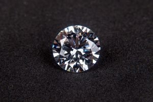 Почему следует определять ценность бриллианта без оправы
