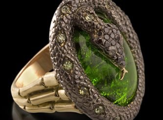 Приятные сюрпризы – кольца серебряные с гранатами «алмазоподобными»