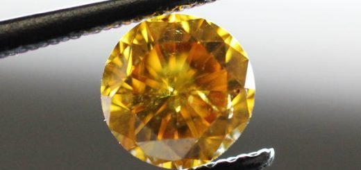 В Женеве на аукционе будет реализован самый крупный бриллиант оранжевого цвета