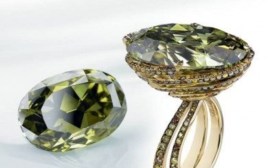 Chopard представляет кольцо-хамелеон с бриллиантом на выставке TEFAF Maastrict 2014
