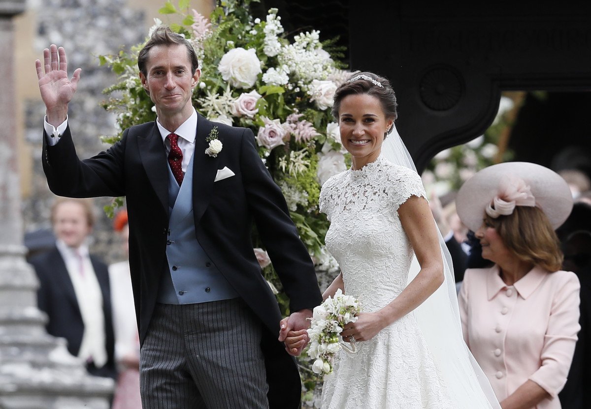 Пиппа Миддлтон дополняет подвенечное платье украшениями от британского бренда