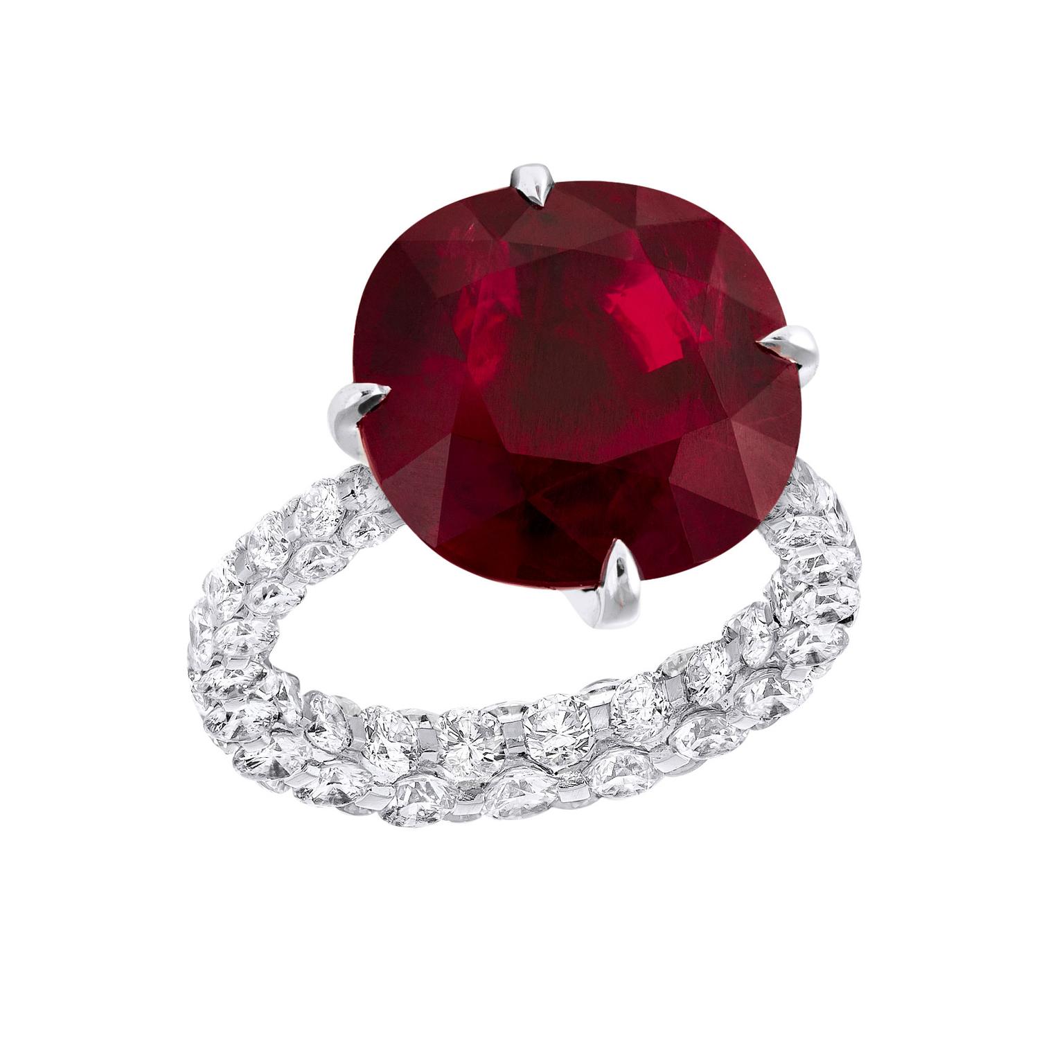 Какое кольцо стоит выбрать принцу Гарри для помолвки с Меган Маркл: наш вариант