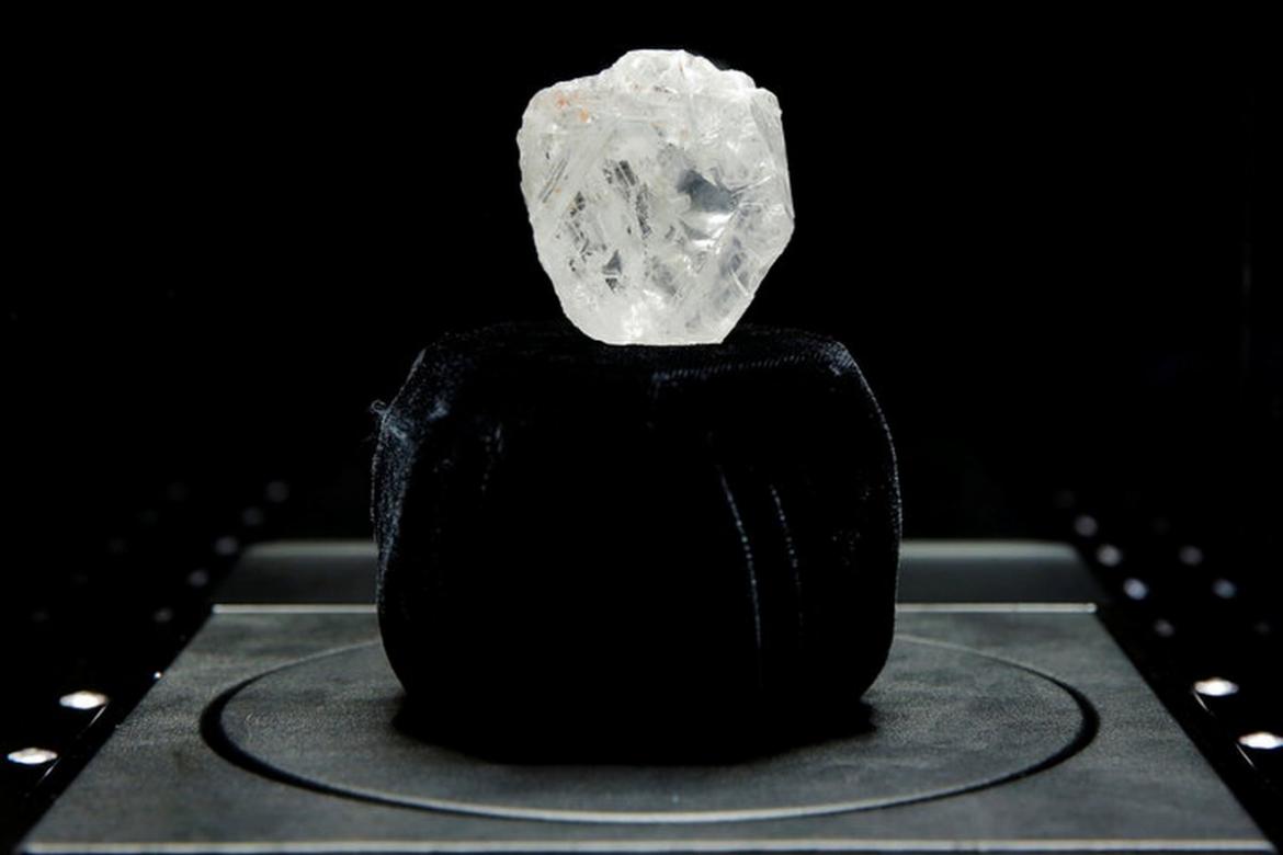 Алмаз в 1,109 карат – слишком большой, чтобы быть проданным!