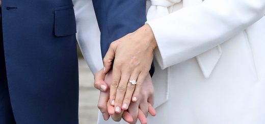 Ювелирная компания Cleave and Company изготовила помолвочное кольцо для члена королевской семьи