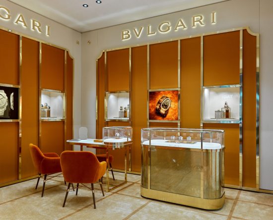 В Москве открылся первый часовой бутик Bvlgari