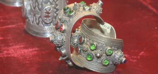 Выставка старинных ювелирных украшений открылась в Атырау