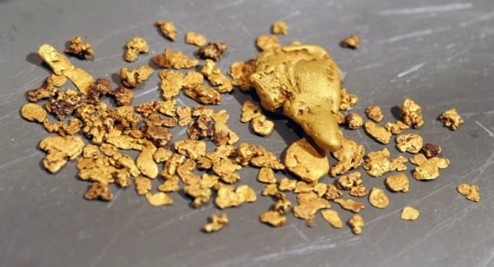 Гражданин Узбекистана пытался вывезти во рту слитки золота на 7,5 тысячи долларов