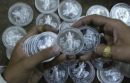 Индия 2019: продажи серебра лучше, чем золота