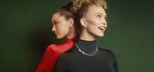 Монстр ювелирной индустрии «Сваровски» представил свою рождественскую кампанию 2019 года с заглавной темой ‘Naughty or Nice’.
