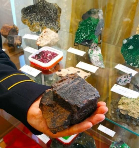 Геологи нашли самый большой кристалл граната на Урале