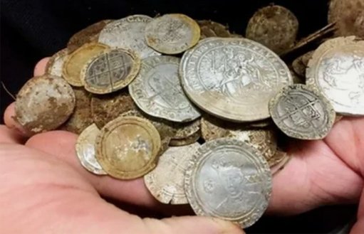 В Северной Ирландии найден крупный клад монет XV-XVII веков