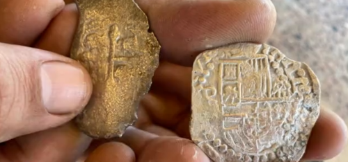 Клад серебряных монет 18 века на пляже во Флориде