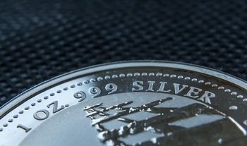 Даг Кейси: Спекулируйте серебром, а не золотом