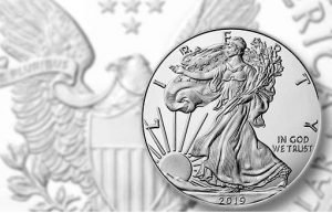 Монетный двор США распродал за день миллион серебряных орлов