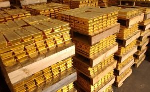 Союз золотопромышленников ожидает по году среднюю цену золота 70-1900