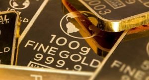 Российские коммерческие банки накопили 121 тонну золота