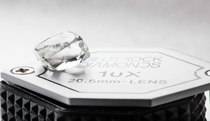 Добытый компанией BlueRock алмаз весом 12 каратов оценен в 104 000 долларов