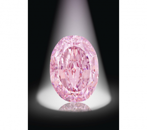 Sotheby's выставил на продажу розовый бриллиант «Видение розы» oт АЛРОСА