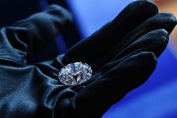 АЛРОСА выставила на онлайн-аукцион более 30 эксклюзивных бриллиантов с инвестиционным потенциалом