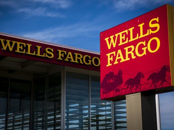Wells Fargo: коррекция осенью - шанс докупить золото