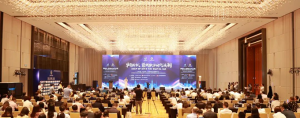 Гуанчжоускую международную конференцию по ювелирным изделиям и бриллиантам смотрели 10 000 профессионалов отрасли
