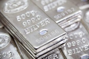 Эксперты рассказали, почему стоит инвестировать в серебро