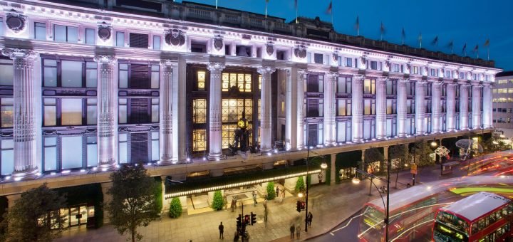 Четверым грабителям магазина Selfridges предъявлены обвинения