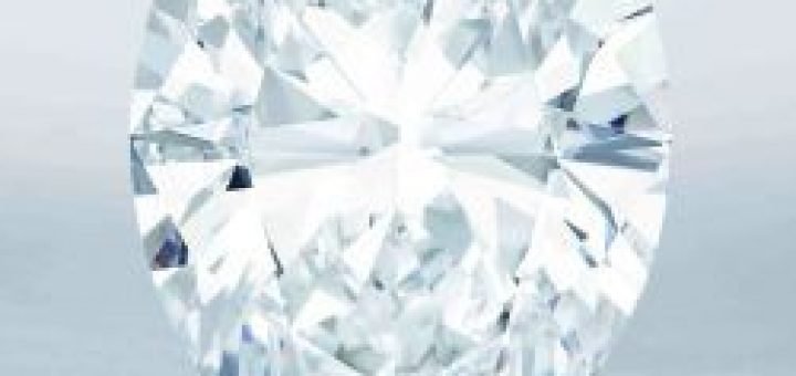 Безупречный бриллиант весом 118 карат установил мировой рекорд, в то время как «Премьер Блю» так и не смог оправдать надежд