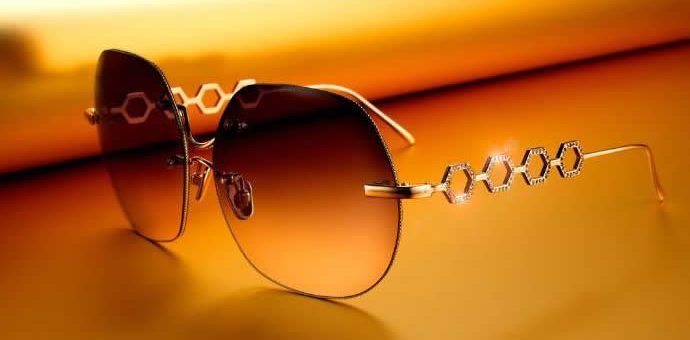 Самые дорогие очки из золота и бриллиантов были выставлены на продажу за $34,000