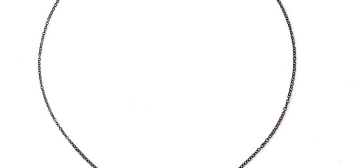 Идеи подарков женщинам на Рождество:  «крутые» украшения для королев стиля