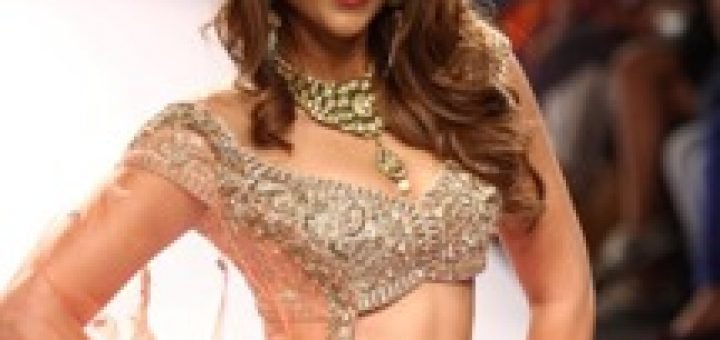Ювелирные украшения от Ghanasingh To Be True сверкают на подмостках Lakme Fashion Week