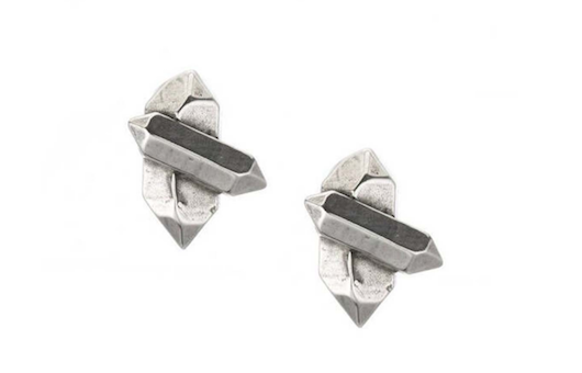 Ювелир из Техаса подала в суд на ритейлера Urban Outfitters за предполагаемый плагиат