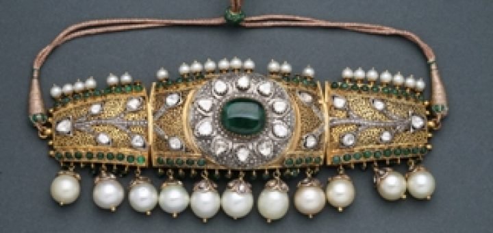 Компания Vrinda Jewellers выпускает коллекцию “Раджвада”