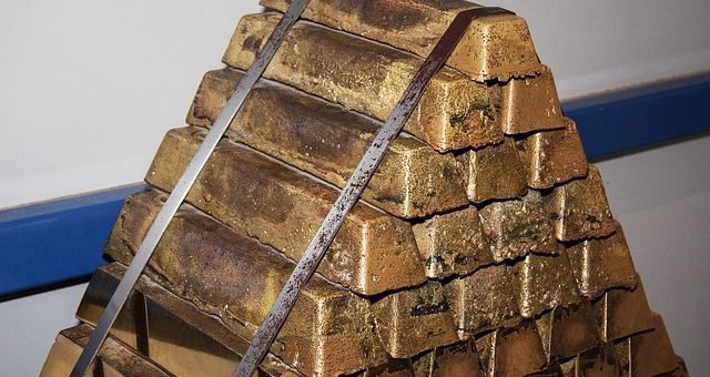 Падение цен на золото должно стимулировать спрос на него: отчет Всемирного золотого совета