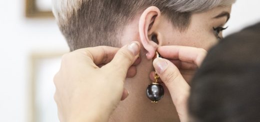 Как выбрать серьги, подходящие к вашему типу волос