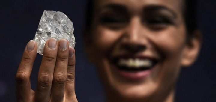 Алмаз в 1,109 карат – слишком большой, чтобы быть проданным!
