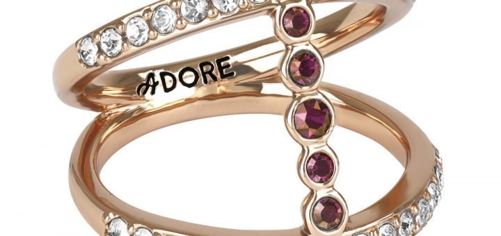 Для сезона осень/зима 2017 компания Adore Jewellery предпочла простой дизайн