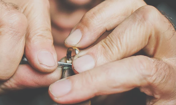 Покупатели готовы платить больше за ювелирные изделия с этическим происхождением – заявляет исследование