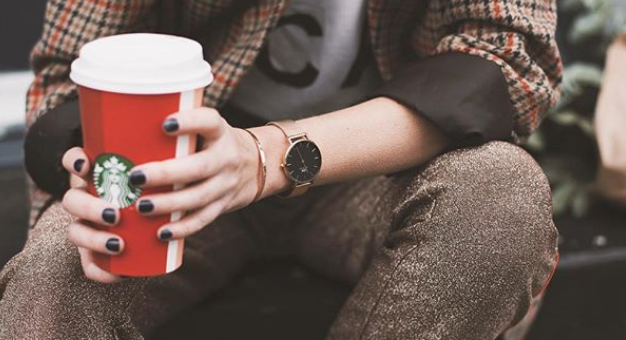 Звезды соцсетей обещают более открыто обозначать рекламные посты