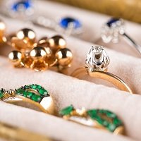 Обязательная маркировка ювелирных изделий в России начнется с 1 января 2021 года